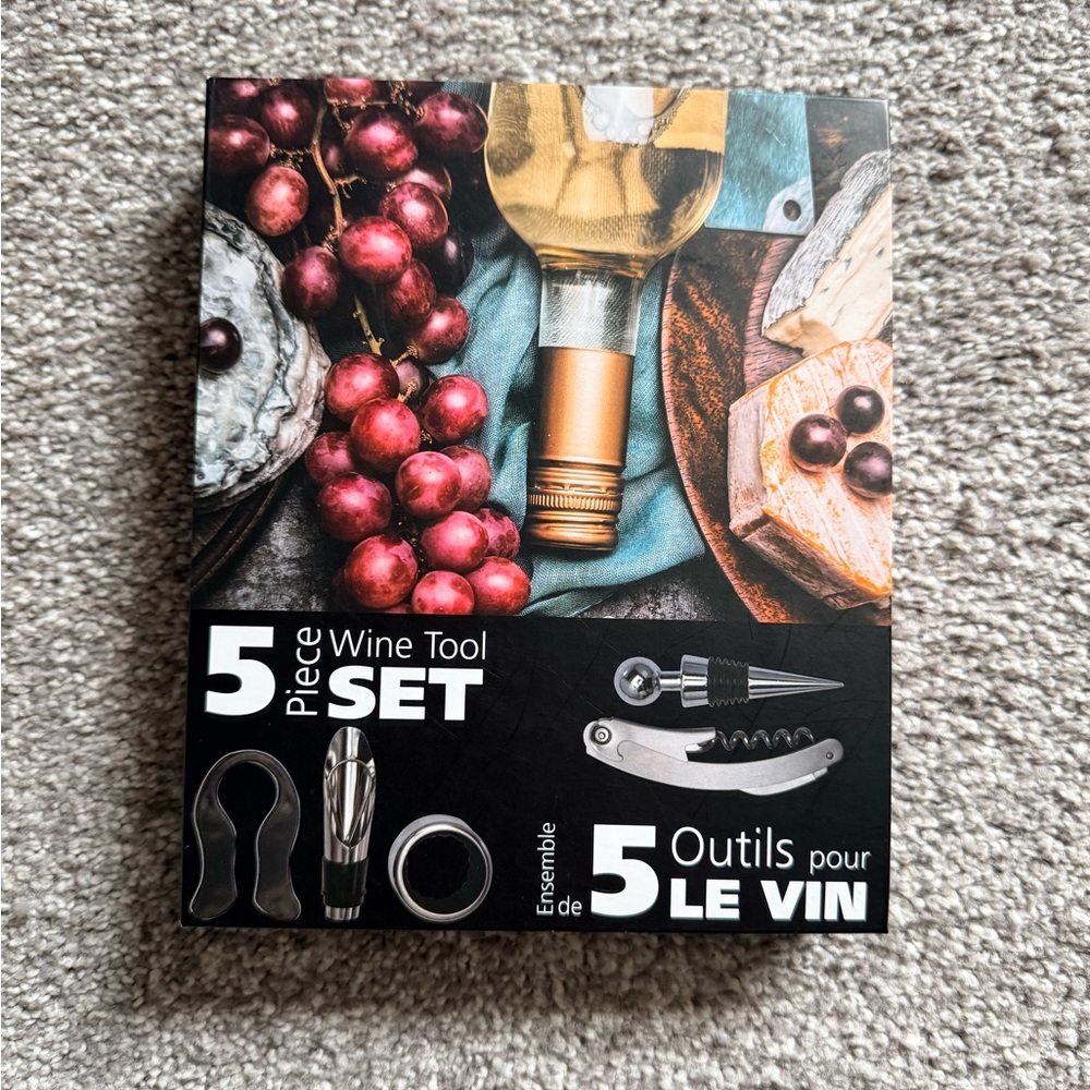 5-Piece Wine Tool Set - Black and Silver